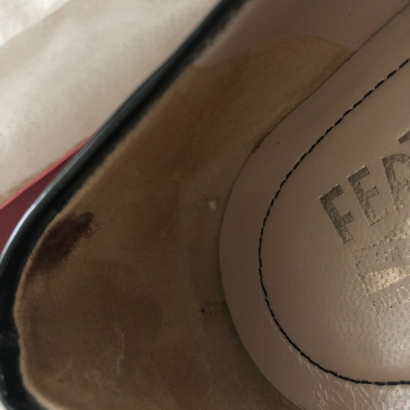 Salvatore Ferragamo Varina Leather Ballet Flats - Picture 6 of 6